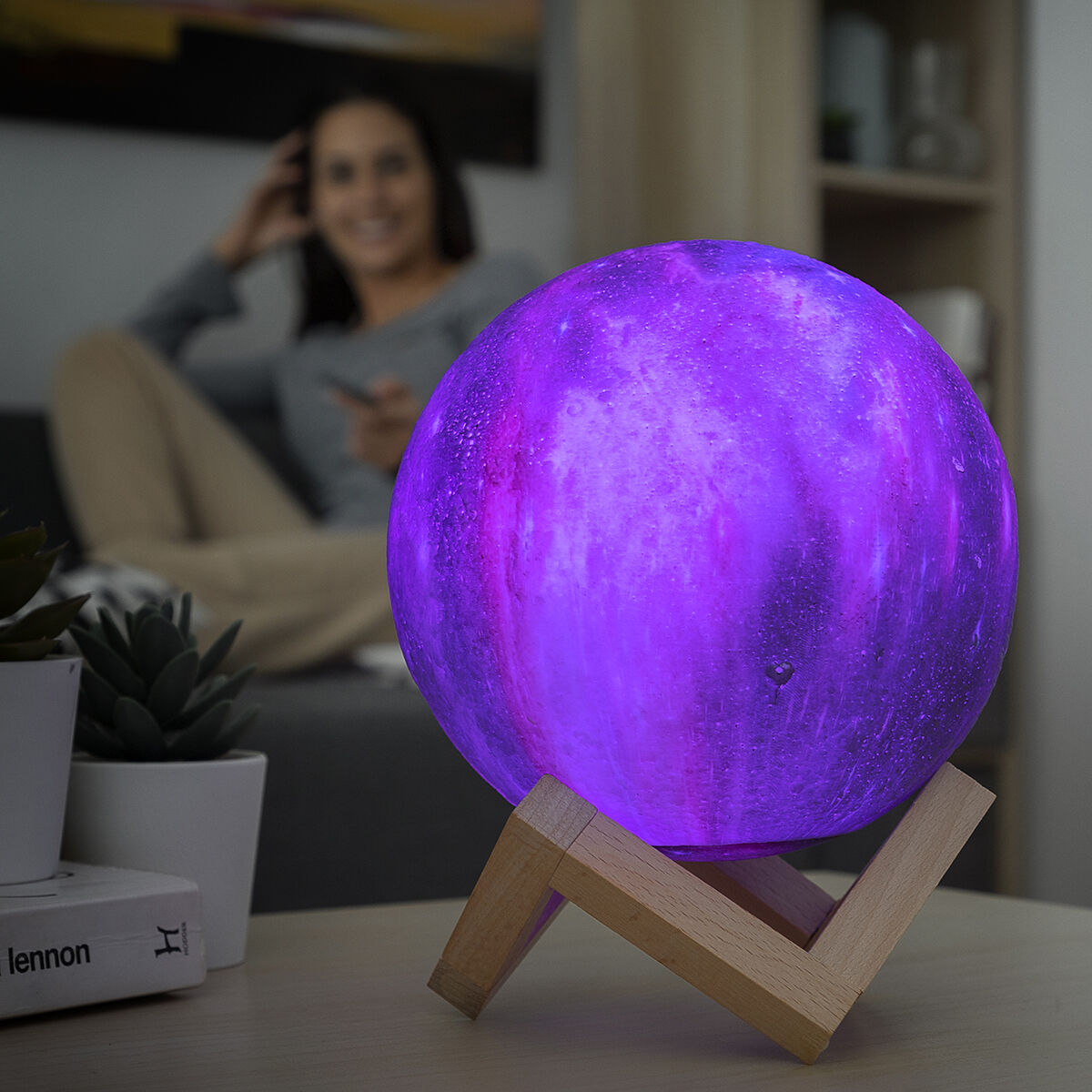 Lámpara LED Recargable Galaxia Galighty - Iluminación Cósmica y Decorativa